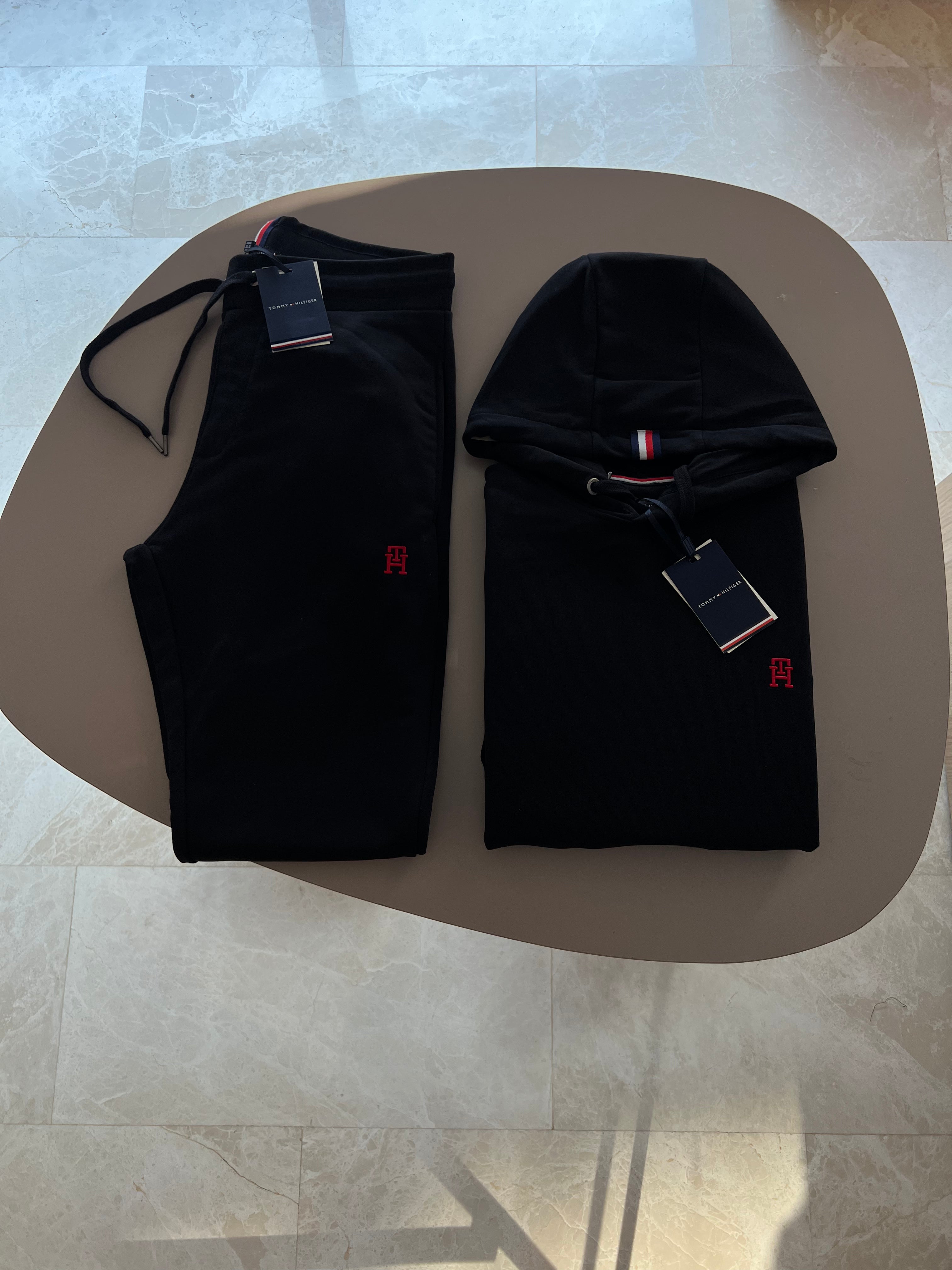 Ensemble pour Hommes Tommy Hilfiger